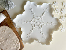 Load image into Gallery viewer, NEW Snowflake Bio Sensory Play Tray and accessories
